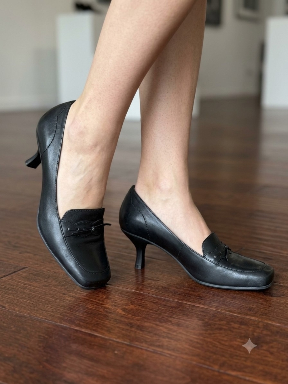 MARIPÉ Luann Black Leather Loafer Kitten Heels Sz 9 Square Toe Classic